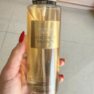 victoria's secret fragrance mist body care line